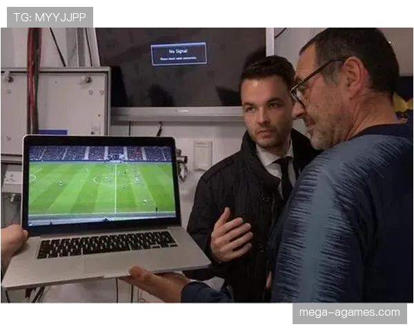 耳机裁判系统如何影响场上判罚？揭秘主裁与VAR的实时沟通规则