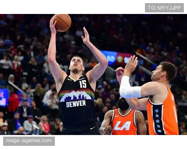 约基奇篮下强攻效率超霍华德，助掘金稳居内线核心位置